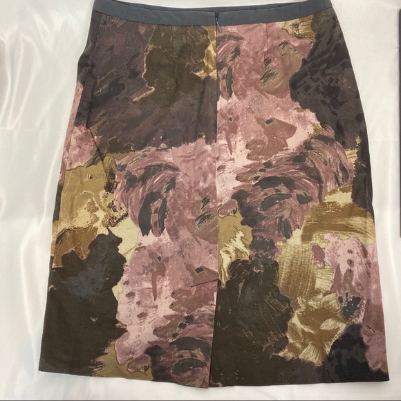 Ann Taylor Loft Brown Watercolor Print Skirt, sz 2 - Picture 4 of 6
